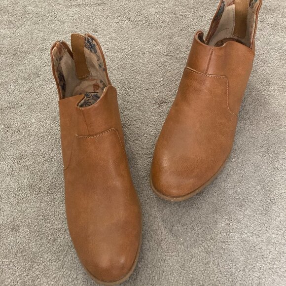 New BOC By BORN Tan Lucy Bootie 7.5-8 - Picture 8 of 8